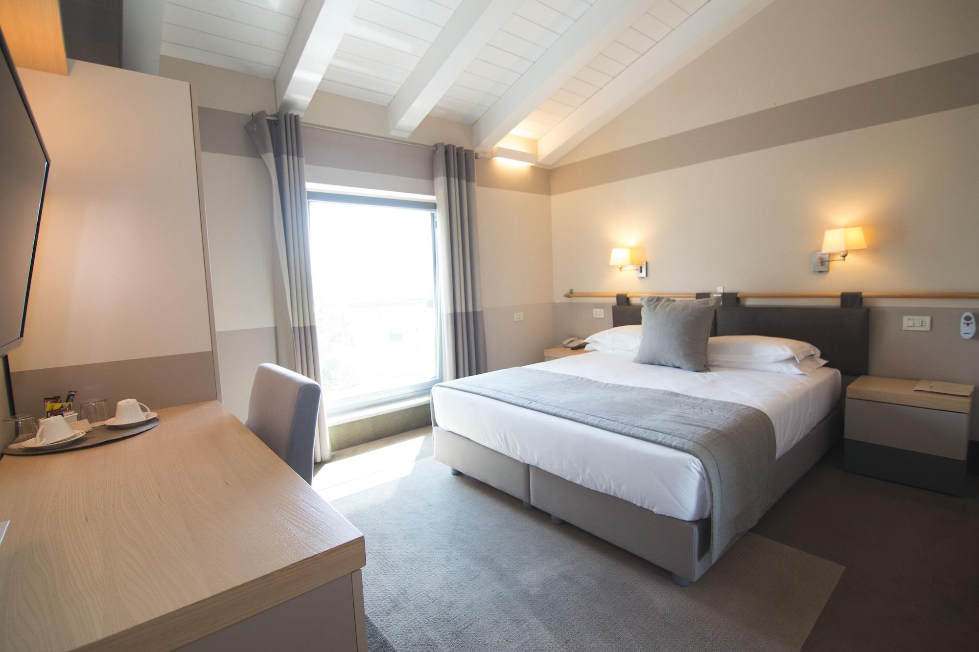 Hotel Le Corderie Trieste Bagian luar foto