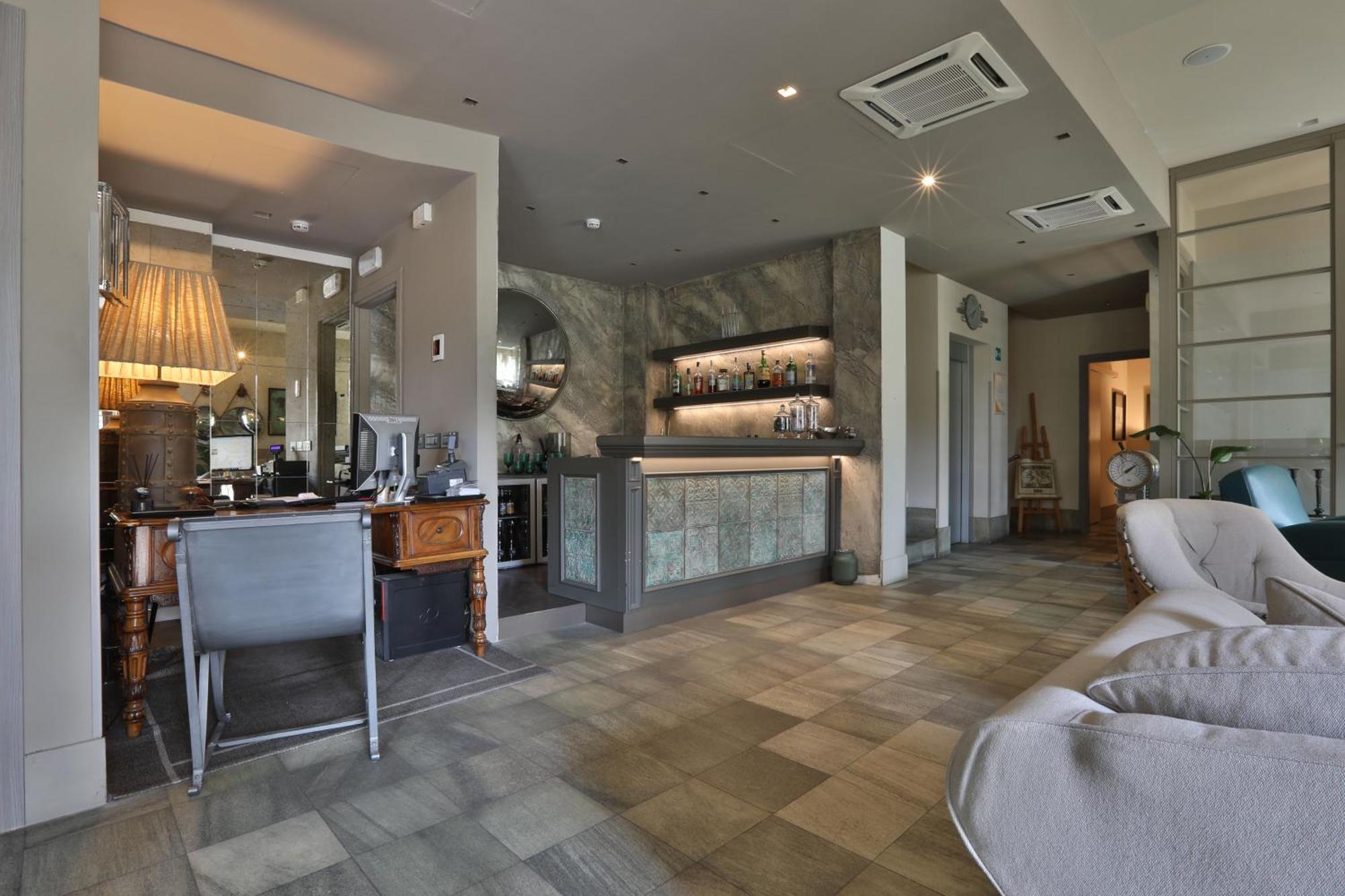 Hotel Le Corderie Trieste Bagian luar foto